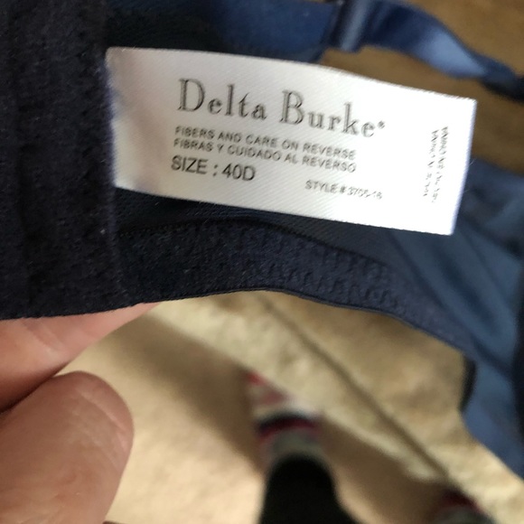 ๐2-for-1 floral bras - Picture 3 of 10